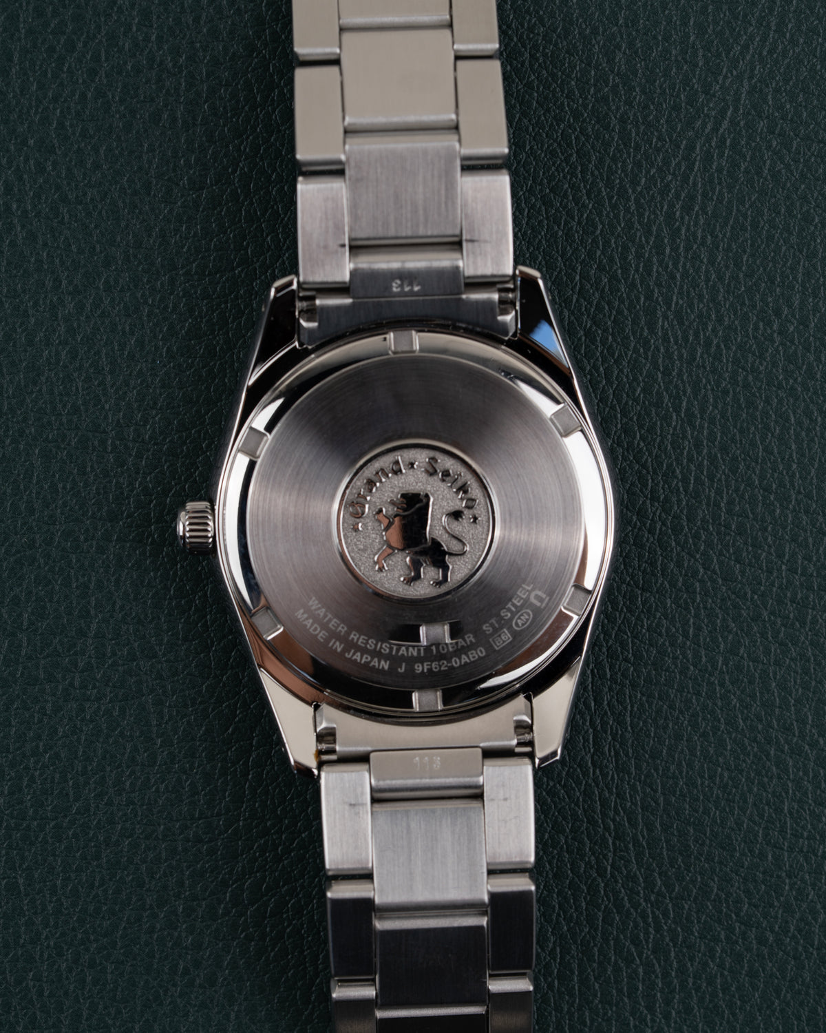 Grand Seiko Heritage Collection SBGX263 - gesloten caseback met Grand Seiko leeuwlogo en kaliberaanduiding 9F62