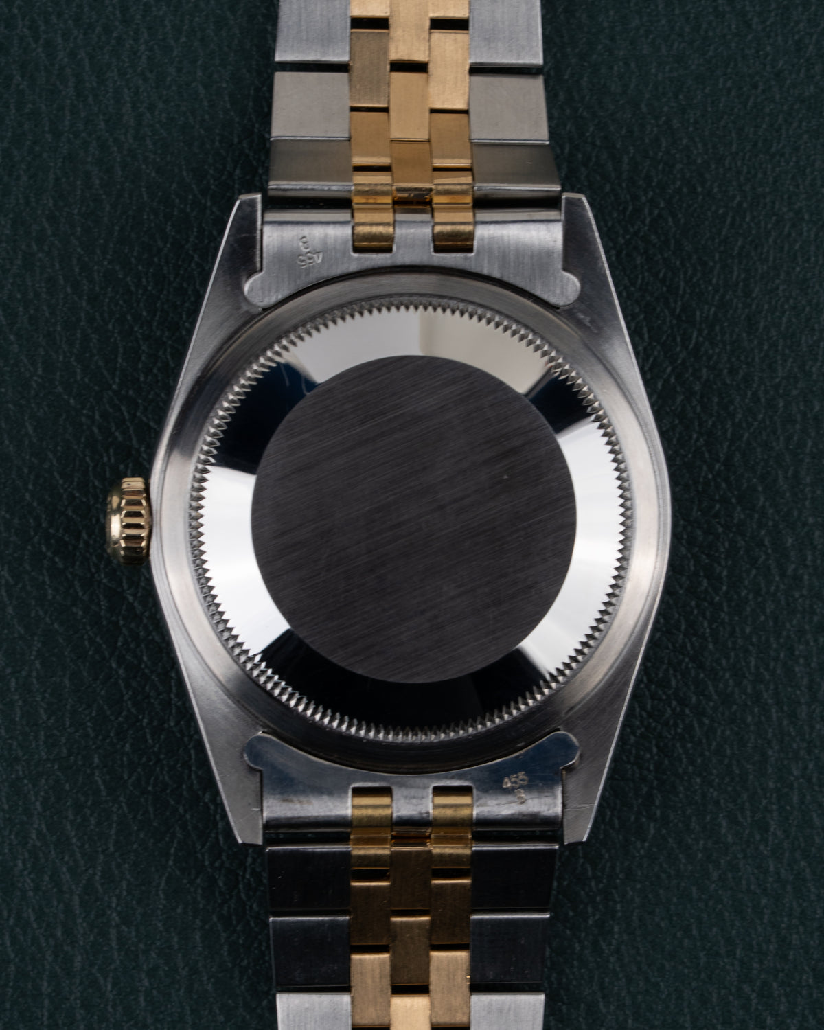 Rolex Datejust 16233 Blue Dial - close-up van de kastrug met referentienummers