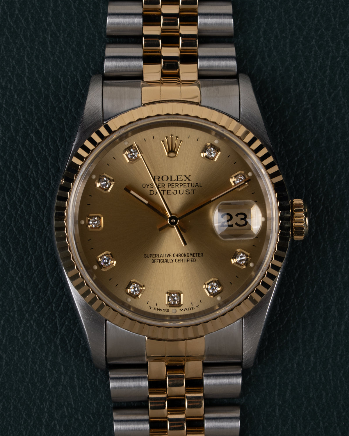 Rolex Datejust 16233 Champagne Diamond Dial - frontaal close-up van wijzerplaat met kroon rechts