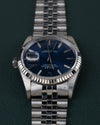 Rolex Datejust 16234 Blue Dial 1991 - Frontaal aanzicht ondersteboven met de kroon links en de wijzerplaat recht in beeld